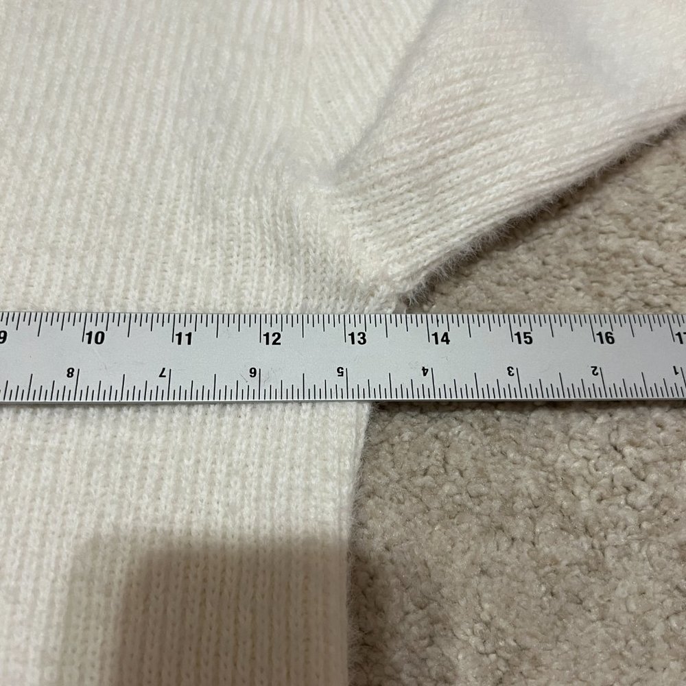 Zara Sweater Dress Size Medium White Knit Long Sleeve Crew Neck Fuzzy Soft - Picture 10 of 12